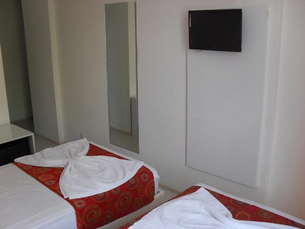 Hotel Adalia 3*